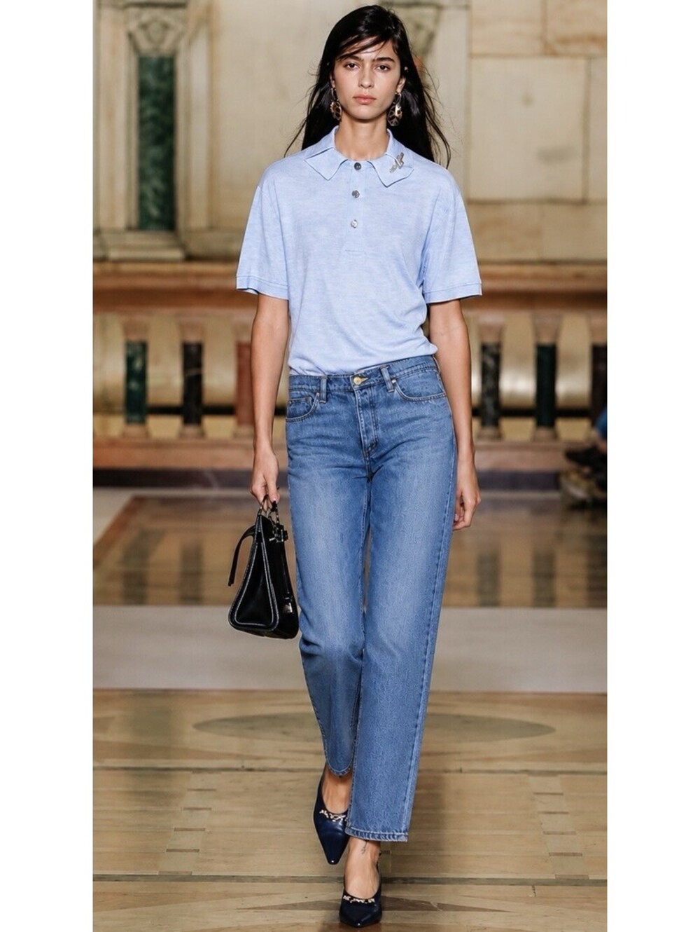 Tory Burch Mid-Rise Straight Leg Blue  Jeans Women’s Size 28 Embroidered Logo